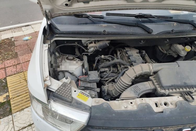 Used Wuling Hongguang V 2019 1.5L Enjoyment Version China VI LAR Engine Bay Right