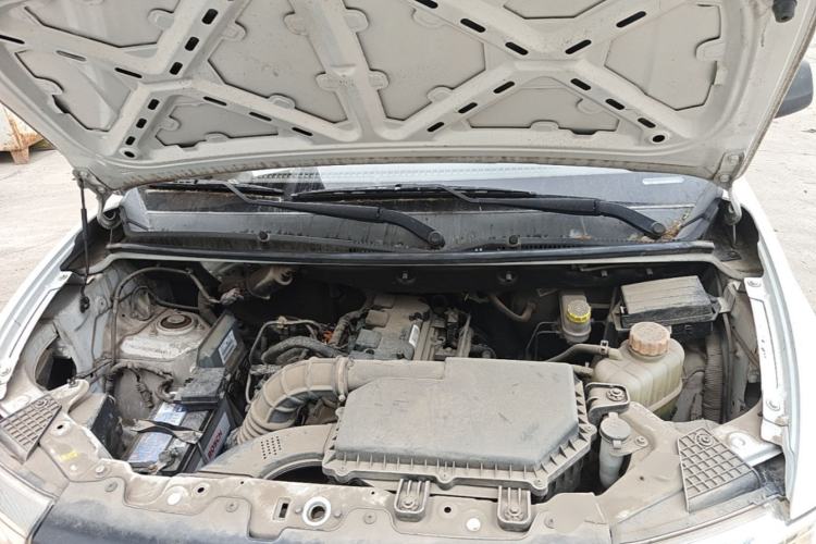 Used Wuling Hongguang V 2019 1.5L Jingqu Version China VI LAR Engine Bay