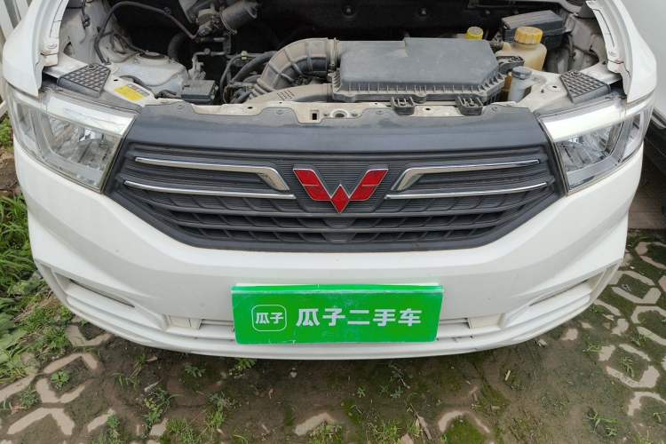Used Wuling Hongguang V 2019 1.5L Enjoyment Version China VI LAR Engine Bay