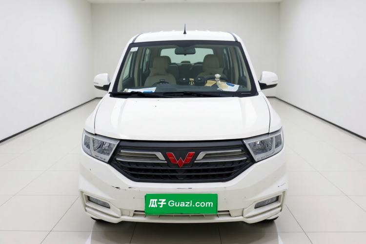 Used Wuling Hongguang V 2019 1.5L Standard Version China VI LAR Exterior 1