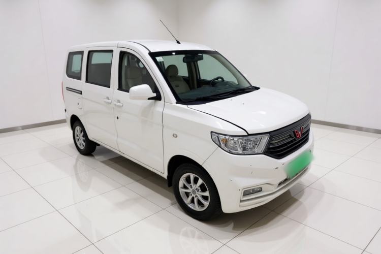 Used Wuling Hongguang V 2019 1.5L Standard Version China VI LAR Exterior 2