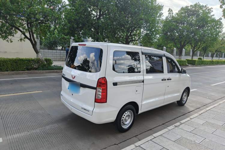Used Wuling Hongguang V 2019 1.5L Jingqu Version China VI LAR Exterior 5
