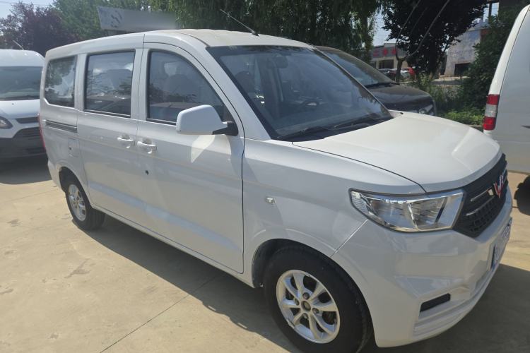 Used Wuling Hongguang V 2019 1.5L Jingqu Version China VI LAR Exterior 5