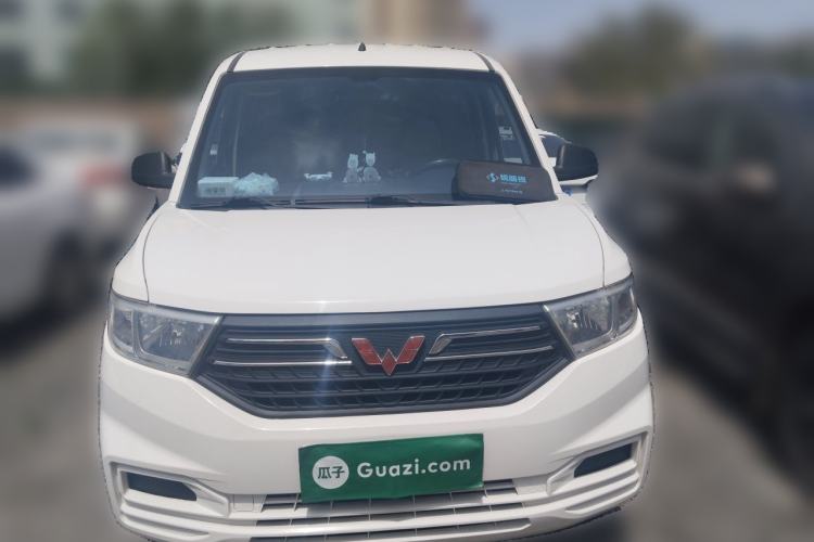 Used Wuling Hongguang V 2019 1.5L Jingqu Edition Sealed-Window Vehicle China VI LAR Front
