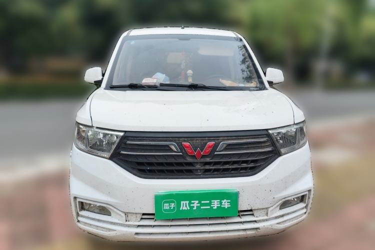 Used Wuling Hongguang V 2019 1.5L Enjoyment Version China VI LAR Front