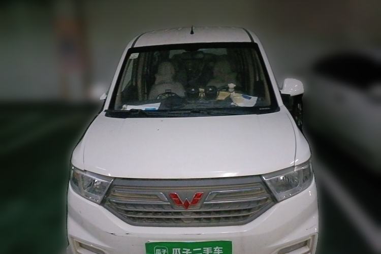 Used Wuling Hongguang V 2019 1.5L Standard Version China VI LAR Front