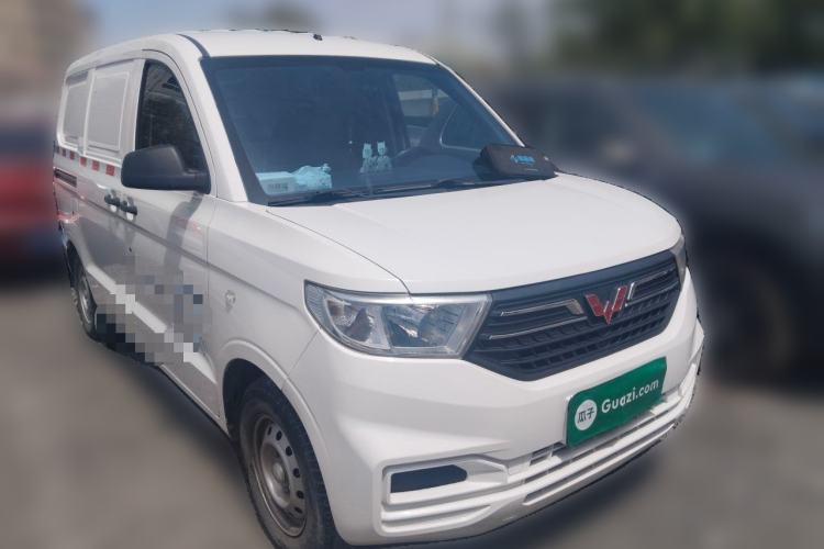 Used Wuling Hongguang V 2019 1.5L Jingqu Edition Sealed-Window Vehicle China VI LAR Front Right 45 Deg
