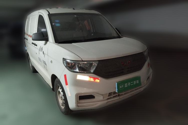 Used Wuling Hongguang V 2019 1.5L Base Window-Sealed Vehicle China VI LAR Front Right 45 Deg