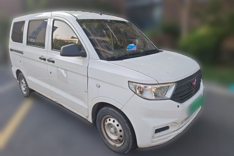 Used Wuling Hongguang V 2019 1.5L Jingqu Version China VI LAR Front Right 45 Deg