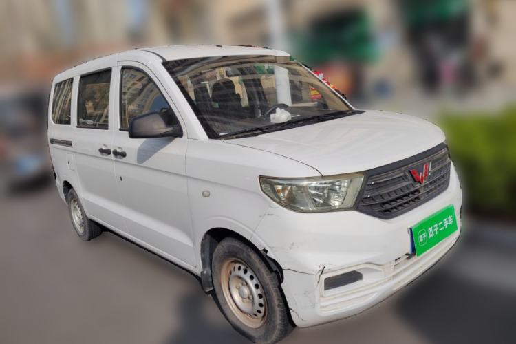 Used Wuling Hongguang V 2019 1.5L Jingqu Version China VI LAR Front Right 45 Deg