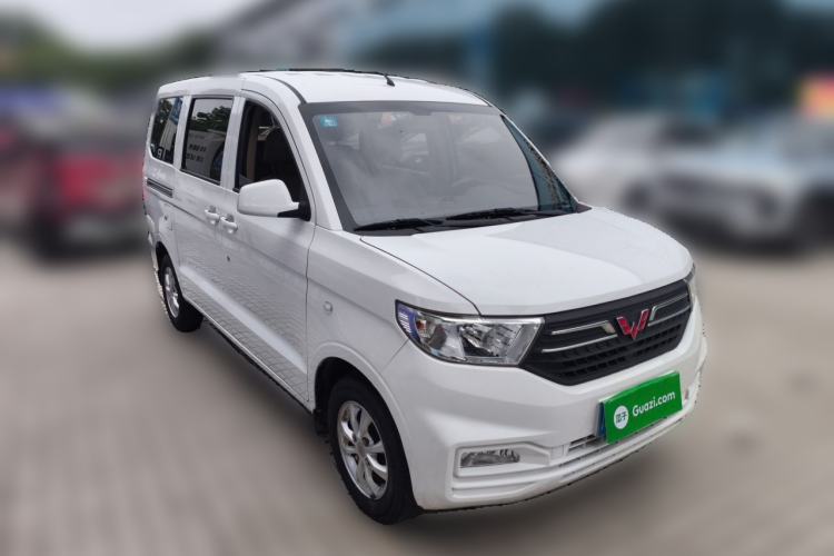 Used Wuling Hongguang V 2019 1.5L Enjoyment Version China VI LAR Front Right 45 Deg