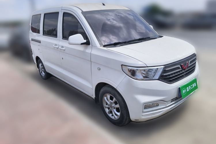 Used Wuling Hongguang V 2019 1.5L Enjoyment Version China VI LAR Front Right 45 Deg