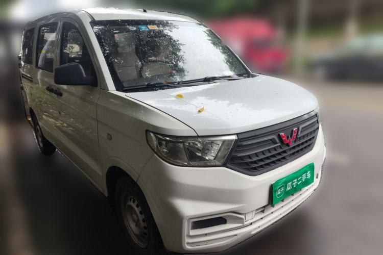 Used Wuling Hongguang V 2019 1.5L Jingqu Version China VI LAR Front Right 45 Deg