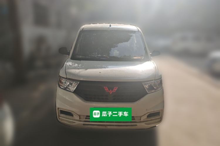 Used Wuling Hongguang V 2019 1.5L Base Version China VI LAR Front