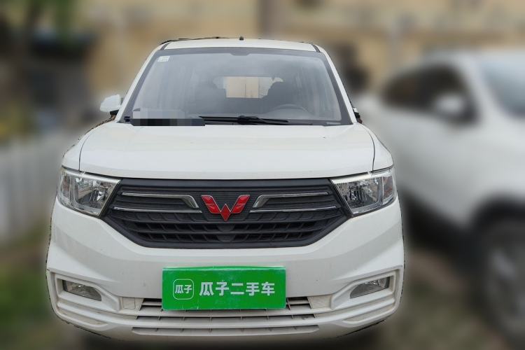 Used Wuling Hongguang V 2019 1.5L Enjoyment Version China VI LAR Front
