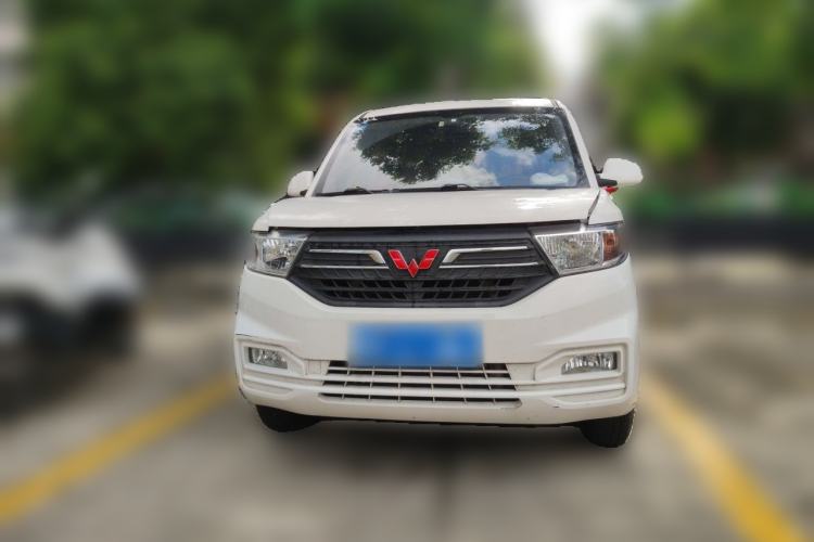 Used Wuling Hongguang V 2019 1.5L Enjoyment Version China VI LAR Front
