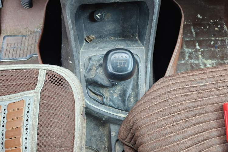 Used Wuling Hongguang V 2019 1.5L Base Version China VI LAR Gear Lever