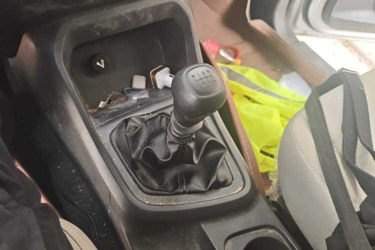 Used Wuling Hongguang V 2019 1.5L Base Version China VI LAR Gear Lever