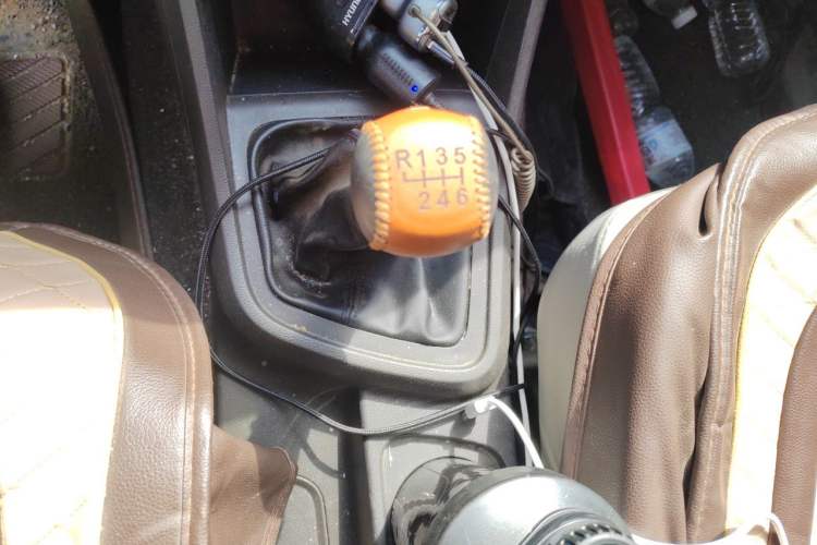Used Wuling Hongguang V 2019 1.5L Enjoyment Version China VI LAR Gear Lever