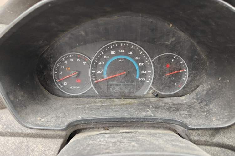 Used Wuling Hongguang V 2019 1.5L Base Version China VI LAR Instrument Cluster