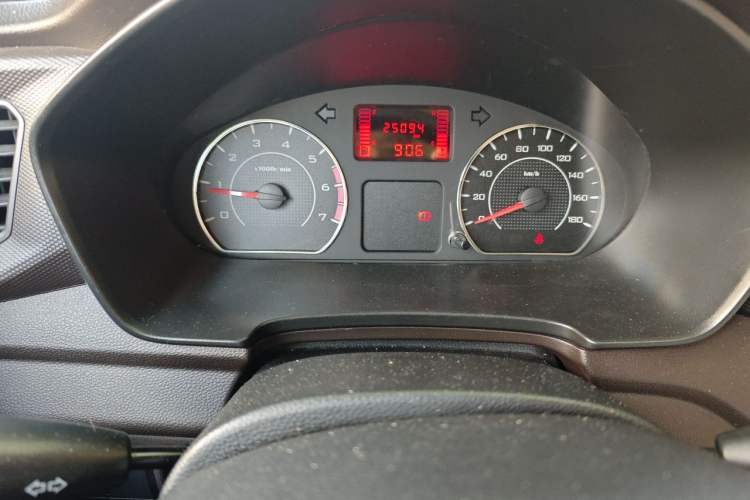 Used Wuling Hongguang V 2019 1.5L Jingqu Version China VI LAR Instrument Cluster