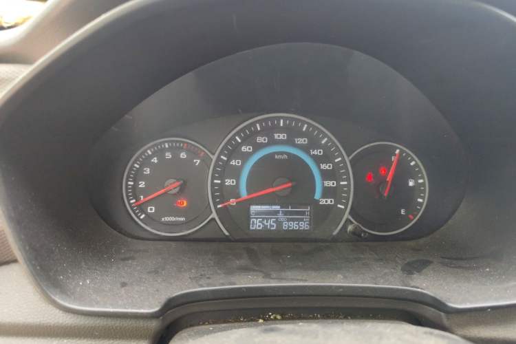 Used Wuling Hongguang V 2019 1.5L Enjoyment Version China VI LAR Instrument Cluster