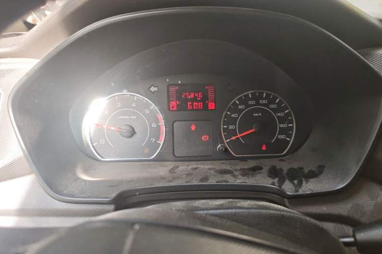 Used Wuling Hongguang V 2019 1.5L Base Version China VI LAR Instrument Cluster