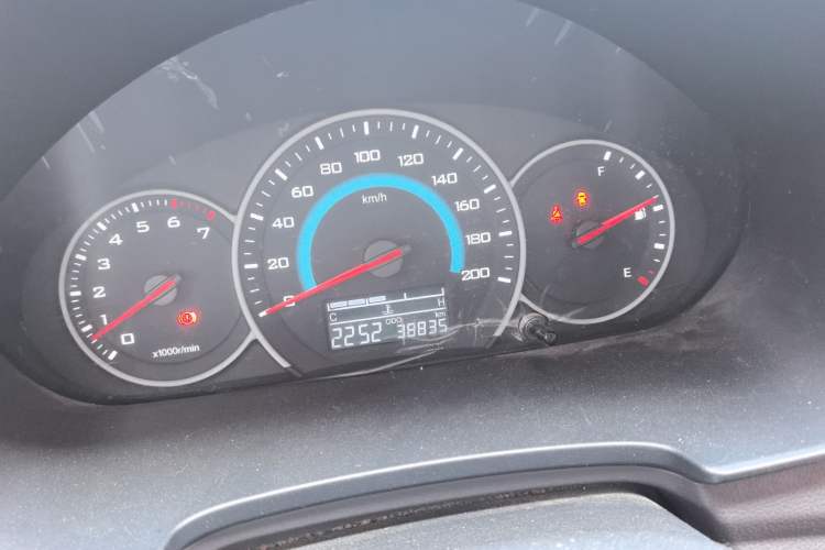 Used Wuling Hongguang V 2019 1.5L Enjoyment Version China VI LAR Instrument Cluster