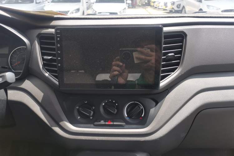 Used Wuling Hongguang V 2019 1.5L Jingqu Version China VI LAR Interior 8