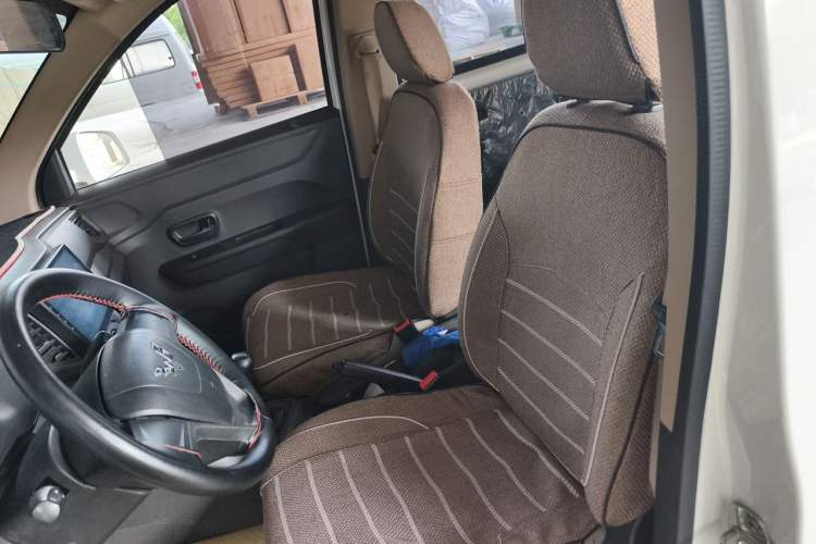 Used Wuling Hongguang V 2019 1.5L Standard Version China VI LAR Left Front Seat