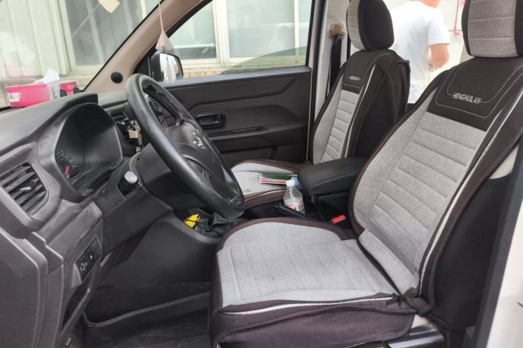Used Wuling Hongguang V 2019 1.5L Base Version China VI LAR Left Front Seat