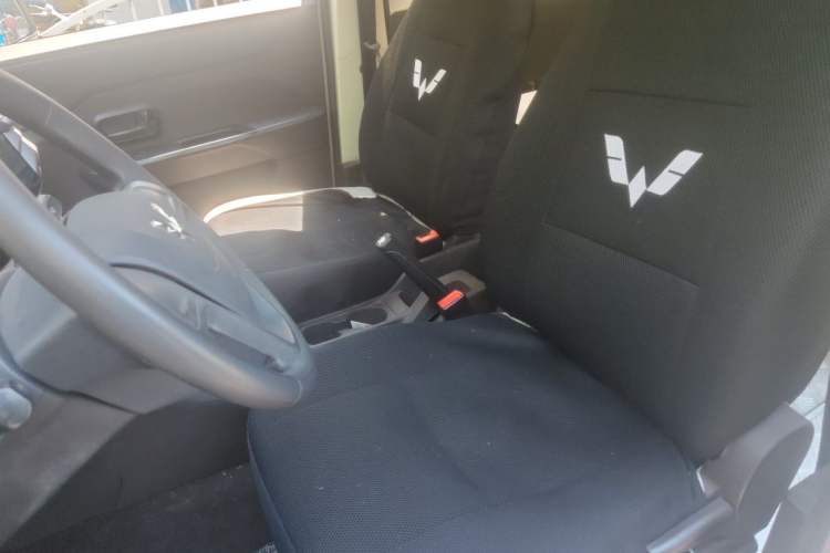 Used Wuling Hongguang V 2019 1.5L Jingqu Version China VI LAR Left Front Seat