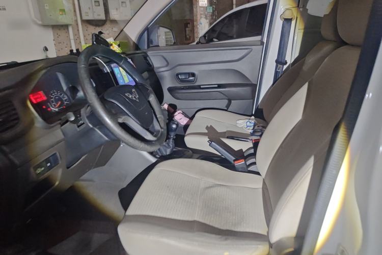 Used Wuling Hongguang V 2019 1.5L Base Window-Sealed Vehicle China VI LAR Left Front Seat