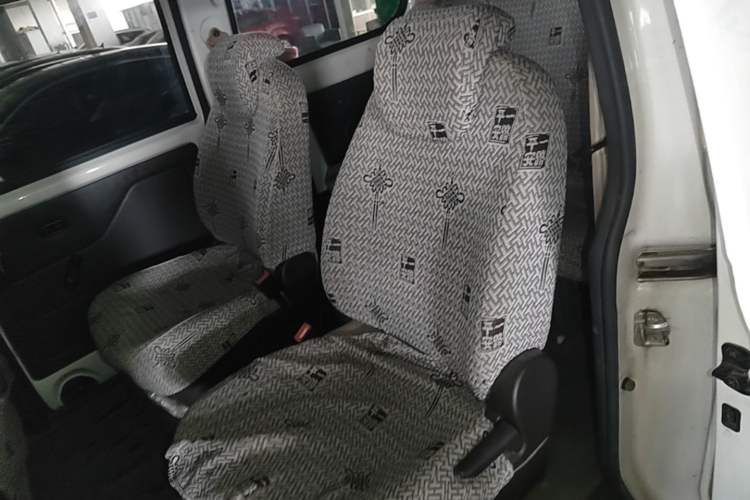 Used Wuling Hongguang V 2019 1.5L Enjoyment Version China VI LAR Left Rear Seat