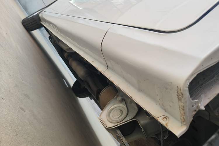Used Wuling Hongguang V 2019 1.5L Jingqu Edition Sealed-Window Vehicle China VI LAR Left Side Sill