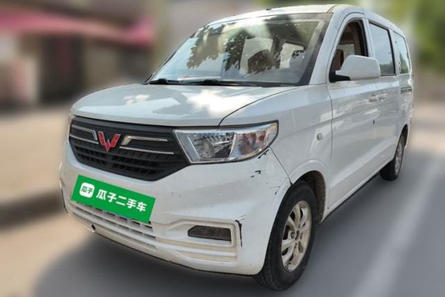Used Wuling Hongguang V 2019 1.5L Jingqu Version China VI LAR
