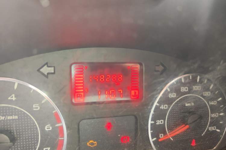 Used Wuling Hongguang V 2019 1.5L Jingqu Version China VI LAR Odometer Close Up