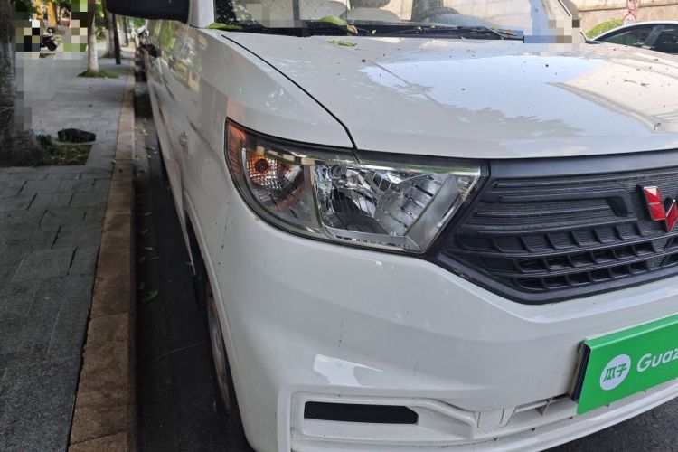 Used Wuling Hongguang V 2019 1.5L Jingqu Version China VI LAR Right Front Headlight
