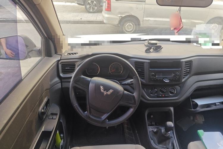 Used Wuling Hongguang V 2019 1.5L Jingqu Version China VI LAR Steering Wheel