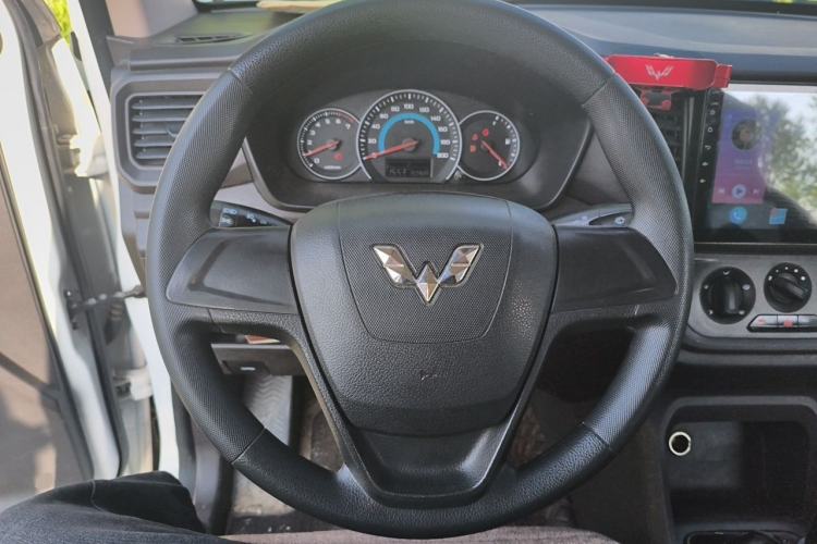 Used Wuling Hongguang V 2019 1.5L Enjoyment Version China VI LAR Steering Wheel