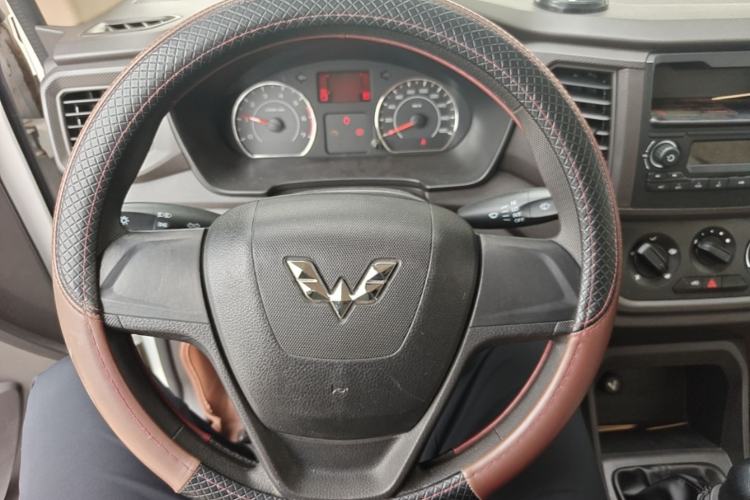 Used Wuling Hongguang V 2019 1.5L Jingqu Version China VI LAR Steering Wheel