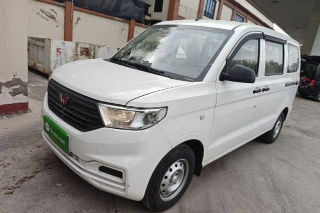 Used Wuling Hongguang V 2019 1.5L Jingqu Version China VI LAR