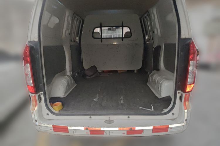 Used Wuling Hongguang V 2019 1.5L Base Window-Sealed Vehicle China VI LAR Trunk