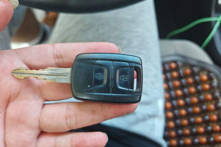 Used Wuling Hongguang V 2019 1.5L Jingqu Version China VI LAR Vehicle Key