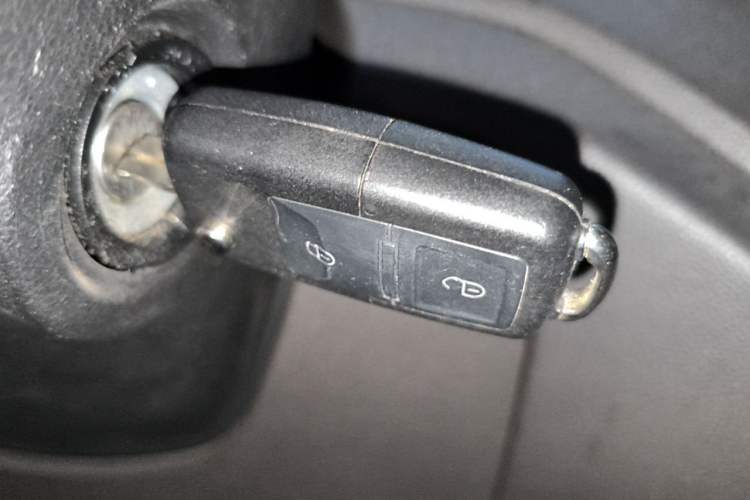 Used Wuling Hongguang V 2019 1.5L Jingqu Version China VI LAR Vehicle Key