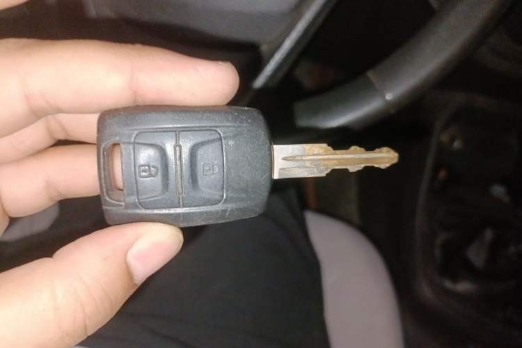 Used Wuling Hongguang V 2019 1.5L Standard Version China VI LAR Vehicle Key