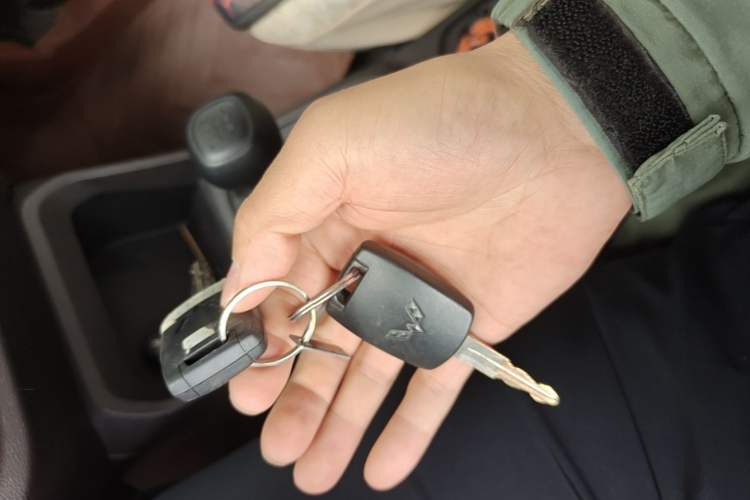 Used Wuling Hongguang V 2019 1.5L Jingqu Version China VI LAR Vehicle Key