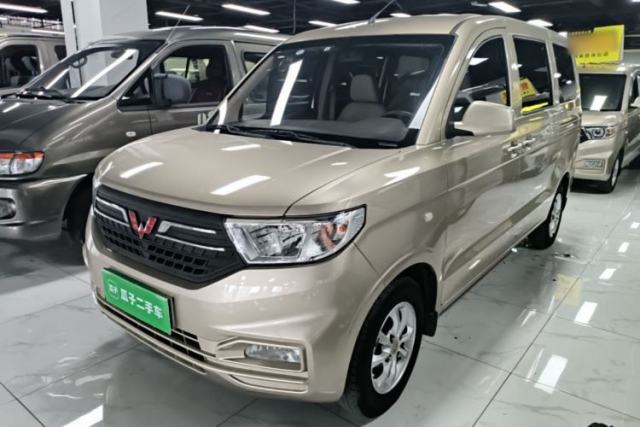 Used Wuling Hongguang V 2019 1.5L Enjoyment Version China VI LAR