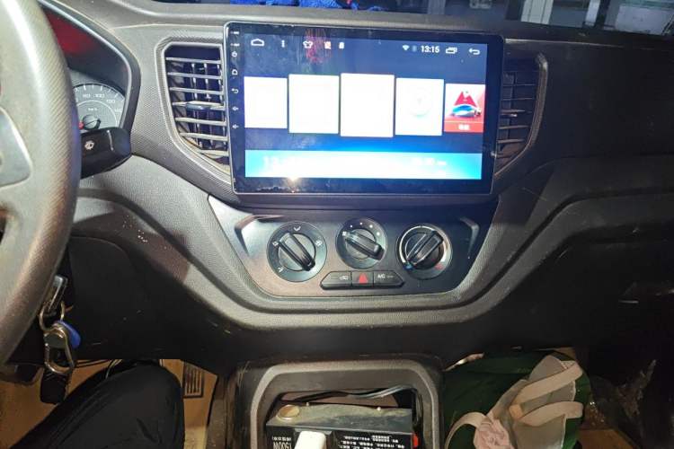 Used Wuling Hongguang V 2019 1.5L Jingqu Version China VI LAR Audio And AC Panel
