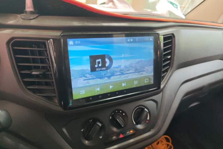 Used Wuling Hongguang V 2019 1.5L Enjoyment Version China VI LAR Audio And AC Panel